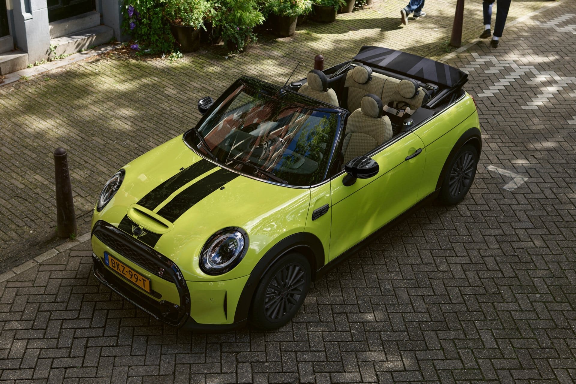 MINI Cabrio – vista lateral – personalizado MINI Cabrio – vista lateral – personalizado